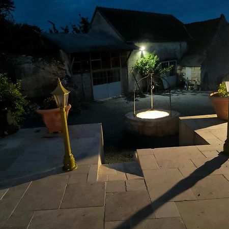 Aux Trois Tilleuls Bed & Breakfast Loches Ngoại thất bức ảnh