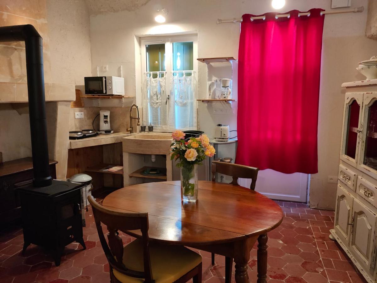 Aux Trois Tilleuls Bed & Breakfast Loches Ngoại thất bức ảnh