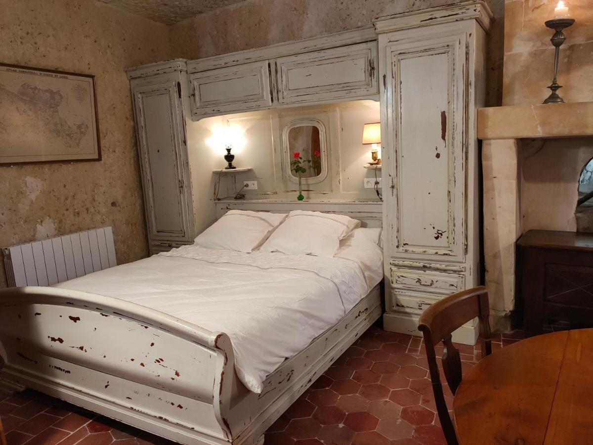 Aux Trois Tilleuls Bed & Breakfast Loches Ngoại thất bức ảnh