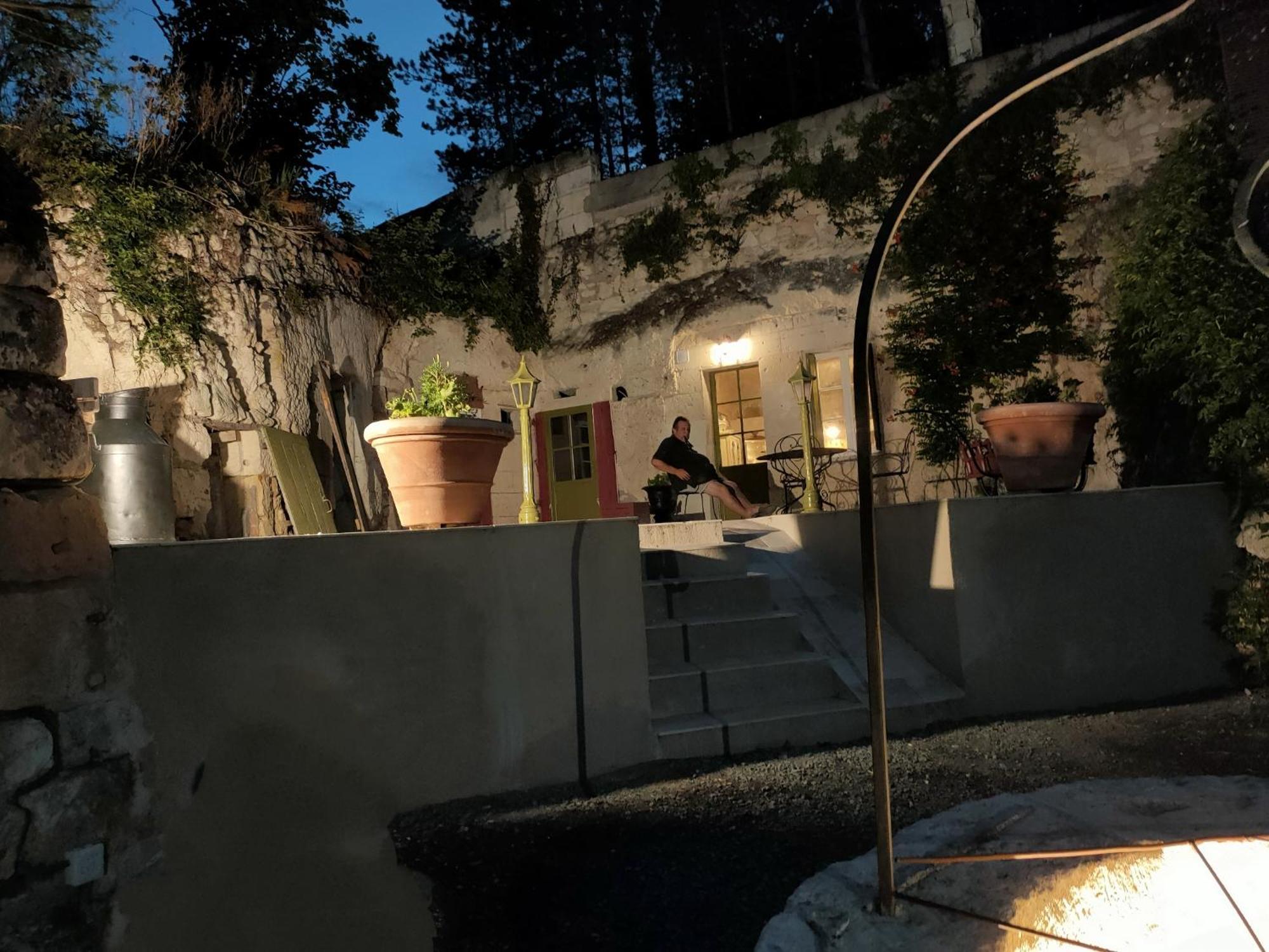 Aux Trois Tilleuls Bed & Breakfast Loches Ngoại thất bức ảnh